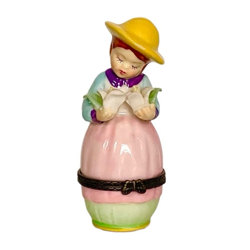 VINTAGE PORCELAIN FLOWER GIRL HINGED TRINKET BOX
